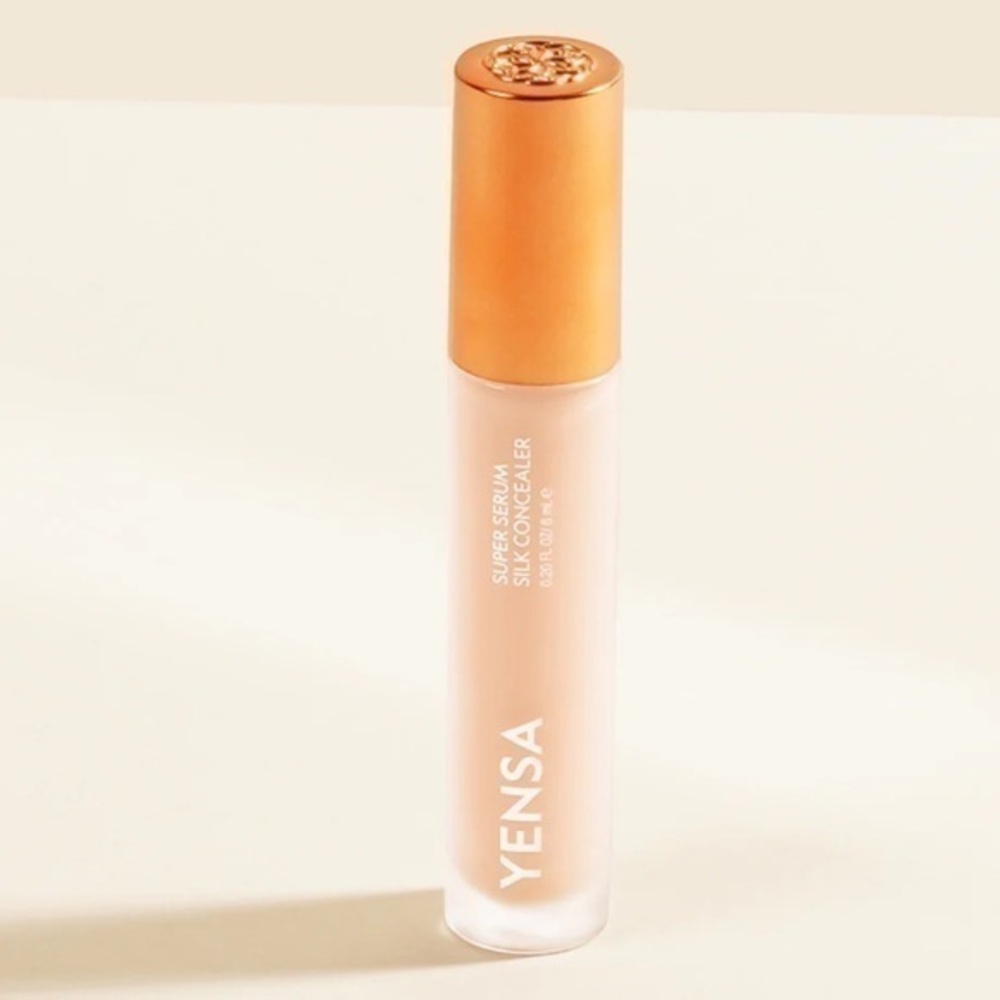 YENSA Super Serum Silk Concealer Medium 1 New in Box